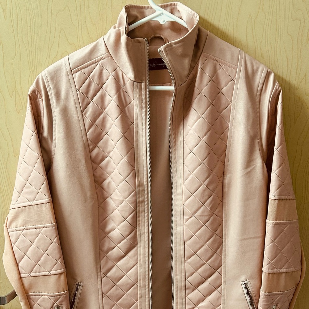 BuffBunny Vegan Leather Quilted Jacket in Soft Blush Pink sz L